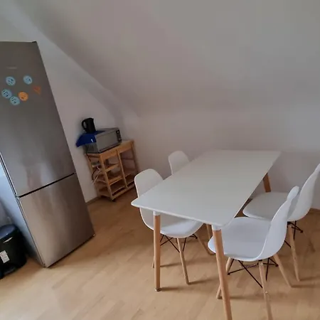 Апартаменты Haus 15 Minuten Von Frankfurt Hbf