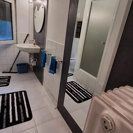 Haus 15 Minuten Von Frankfurt Hbf * Ханау-на-Майне