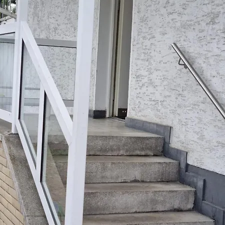 Haus 15 Minuten Von Frankfurt Hbf Апартаменты *
